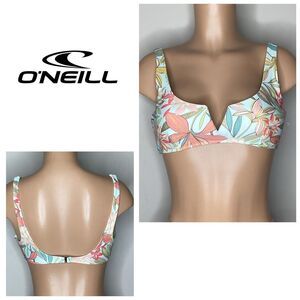 New. O’Neill tropical bikini top. Large